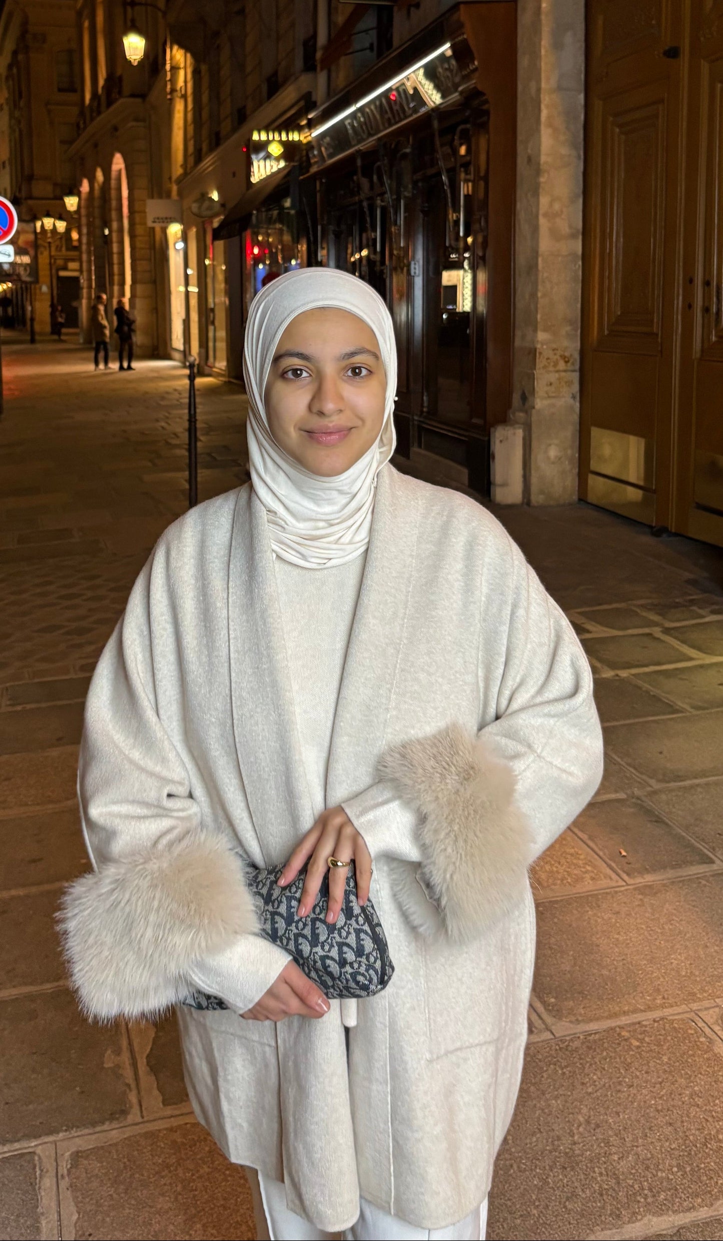 Veste en fourrure beige