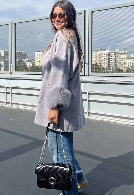 Veste en fourrure grise