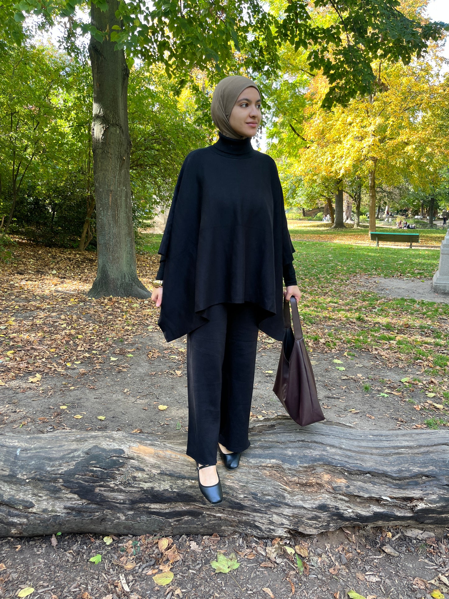 Ensemble poncho noir